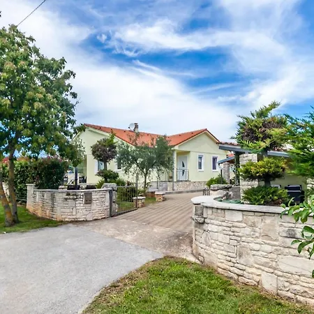 Villa Sole Istria, Holliday Near Pula, Ferienvilla Istrien