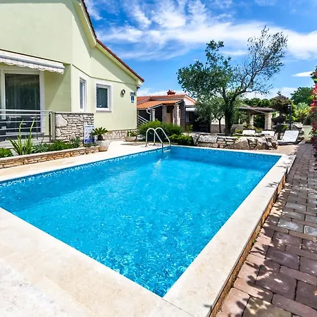 Villa Sole Istria, Holliday Near Pula, Ferienvilla Istrien