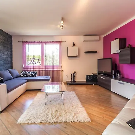 Villa Sole Istria, Holliday Near Pula, Ferienvilla Istrien Marcana